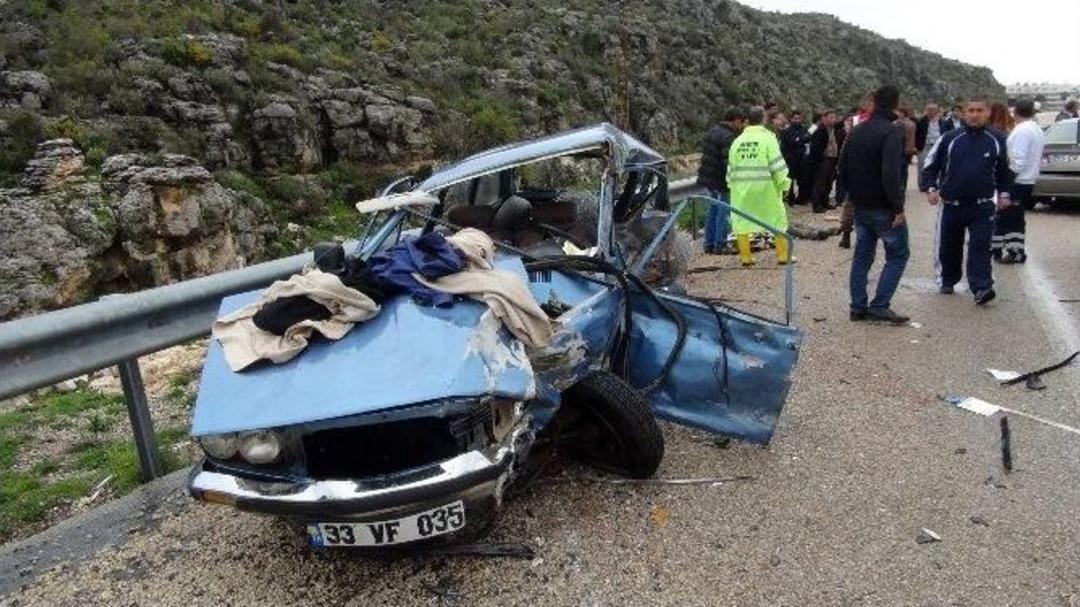 Silifke&rsquo;de Otomobil Takla Attı: 1 &Ouml;l&uuml;, 4 Yaralı