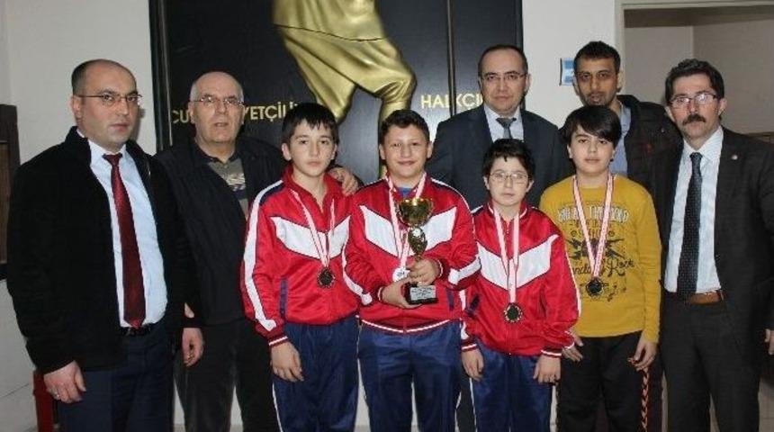 Yayla&rsquo;nın Altın &Ccedil;ocukları T&uuml;rkiye İkincisi Oldu