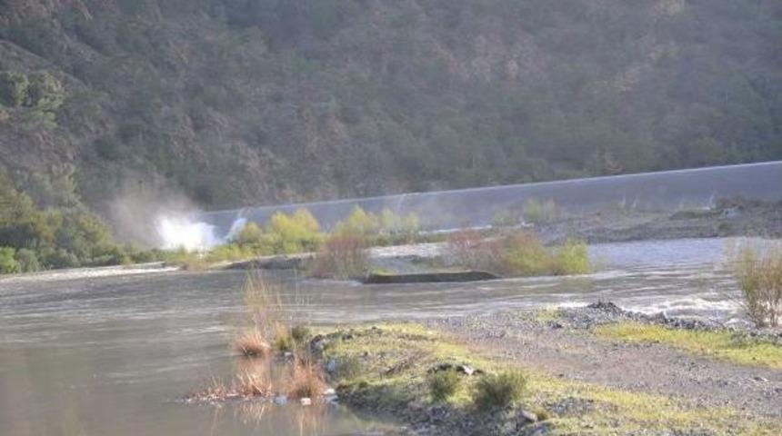 Su Seviyesi Y&uuml;kselen Dalaman &Ccedil;ayı Korkuttu