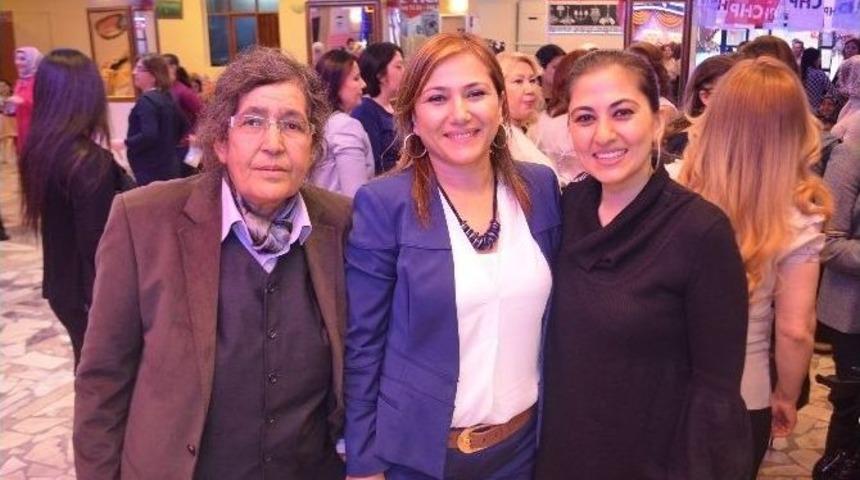 Chp&rsquo;li Kadınlar &Ccedil;ay Partisinde Eğlendi
