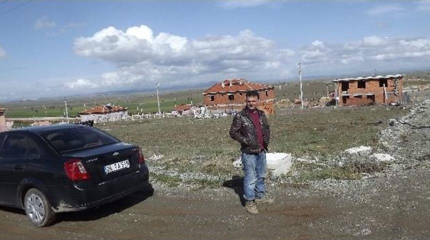 Yepyeni Bir Saray&ouml;ren Doğuyor