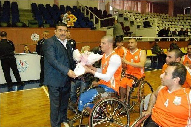 Gaziantep Büyükşehir Belediyesi’nden Tekerlekli Sandelye Basketbol Sporuna Destek