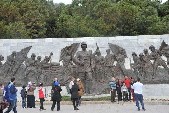 Çanakkale Zaferini Yerinde Dinlediler