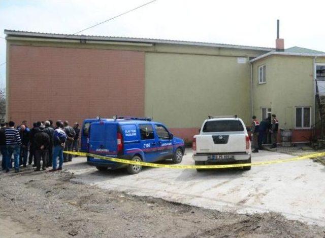 Hırsızlık Ihbarına Giden Jandarma Ceset Buldu