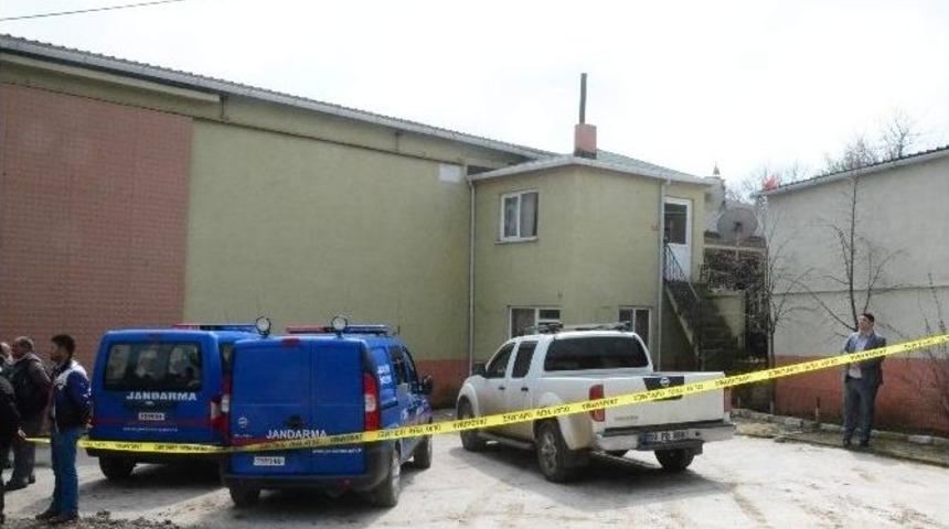 İnşaat Sahibi Bek&ccedil;i Kul&uuml;besinde &Ouml;l&uuml; Bulundu