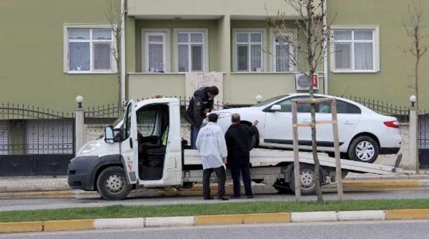 Kuyumcu Kuryesinin Aracında Boru Tipi Patlayıcı Bulundu