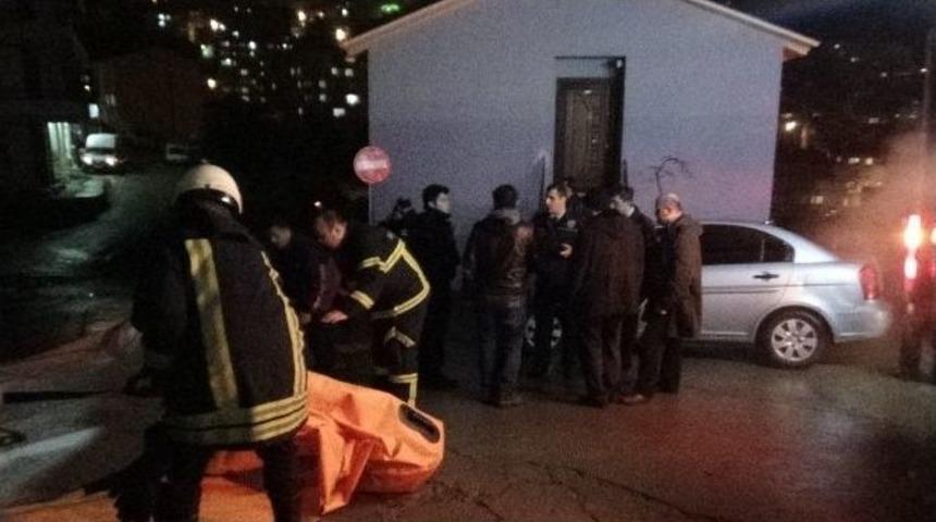 &ldquo;seviyorum&rdquo; Diye Bağırdı, Kendini Binadan Attı