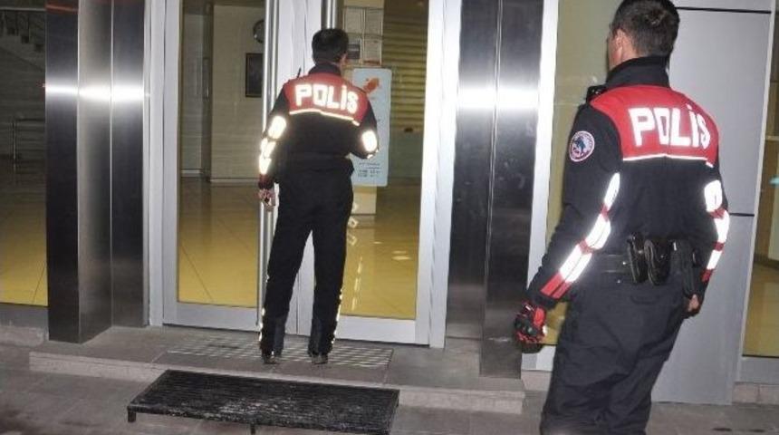 Banka Alarmı Polisi Alarma Ge&ccedil;irdi