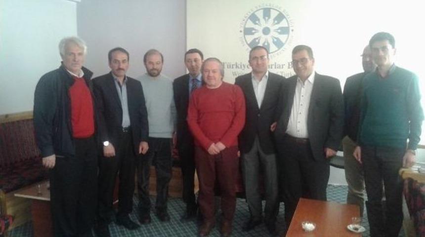 Tyb Erzurum Şubesi&rsquo;nde Konuk Hikmet Eren&rsquo;di