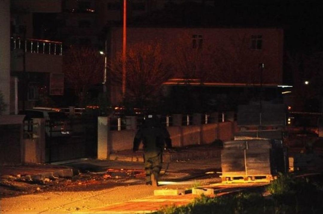 L&uuml;ks Site &Ouml;n&uuml;nde Ş&uuml;pheli &Ccedil;anta Paniği