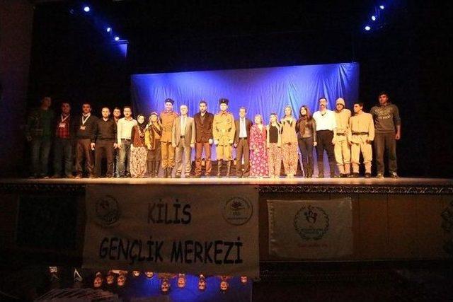 Gençlik Merkezinden Ücretsiz Tiyatro Etkinliği