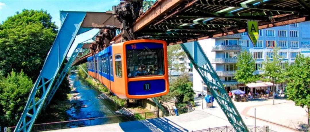 G&ouml;renleri hayrete d&uuml;ş&uuml;ren tren 