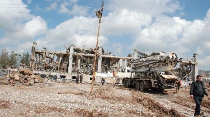 İnşaatta &Ccedil;&ouml;kme: 4 Yaralı