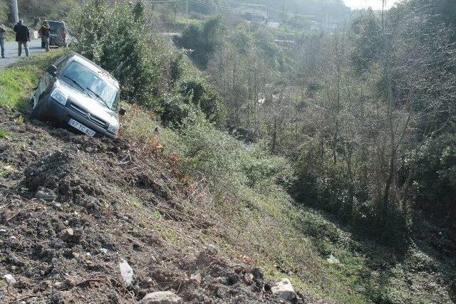 Uçurumun Kenarında Şanslı Kurtuluş