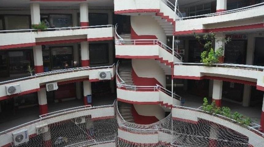 Balıkesir&rsquo;de Elektrik Kesintisi Yangına Neden Oldu