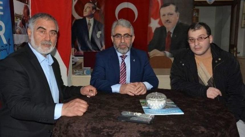 K&uuml;&ccedil;&uuml;k, Başkanlık Sistemine Vurgu Yaptı