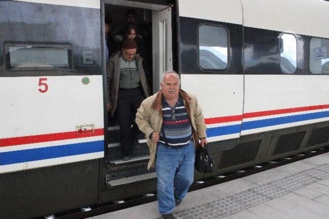 Elektriklerin Kesilmesi Nedeniyle Yht Seferleri Aksadı