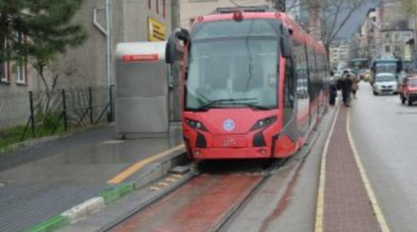 Raylı Ulaşımın Yerine Otob&uuml;s Takviyesi