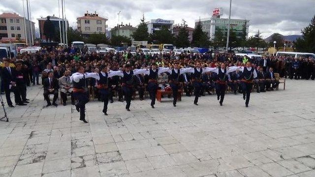 Erzincan Belediyesi 2015 Yılı 35 Milyon Tl’lik Yatırım Projelerinin Açılış Kurdalesini Kesti