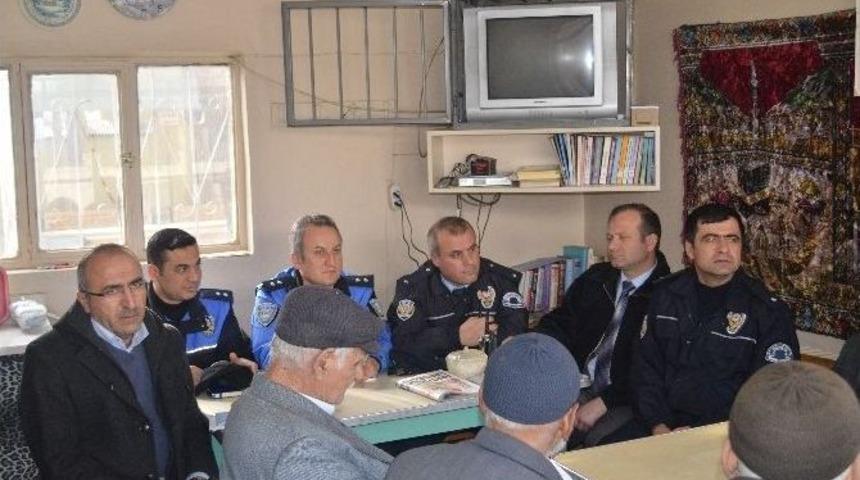 Halitpaşa Mahallesinde Huzur Toplantısı Yapıldı