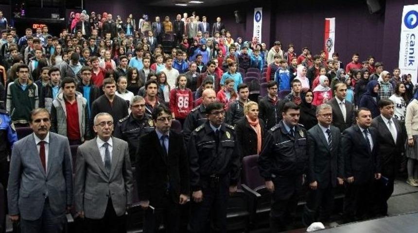 "iletişim Teknolojisinin Sağlıklı Ve G&uuml;venli Ortamında Bulunmak Projesi" Tamamlandı