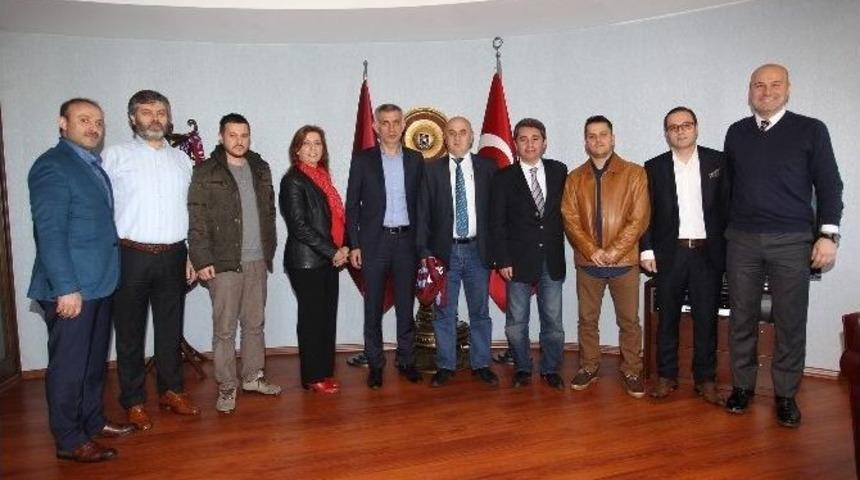 Hacıosmanoğlu: "koltuk Değil, İnsanların Sevgisi Bizi Burada Tutuyor"