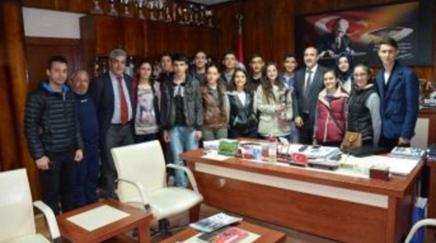 Halk Oyunu Yarışlarında Malatya Birinci Oldu