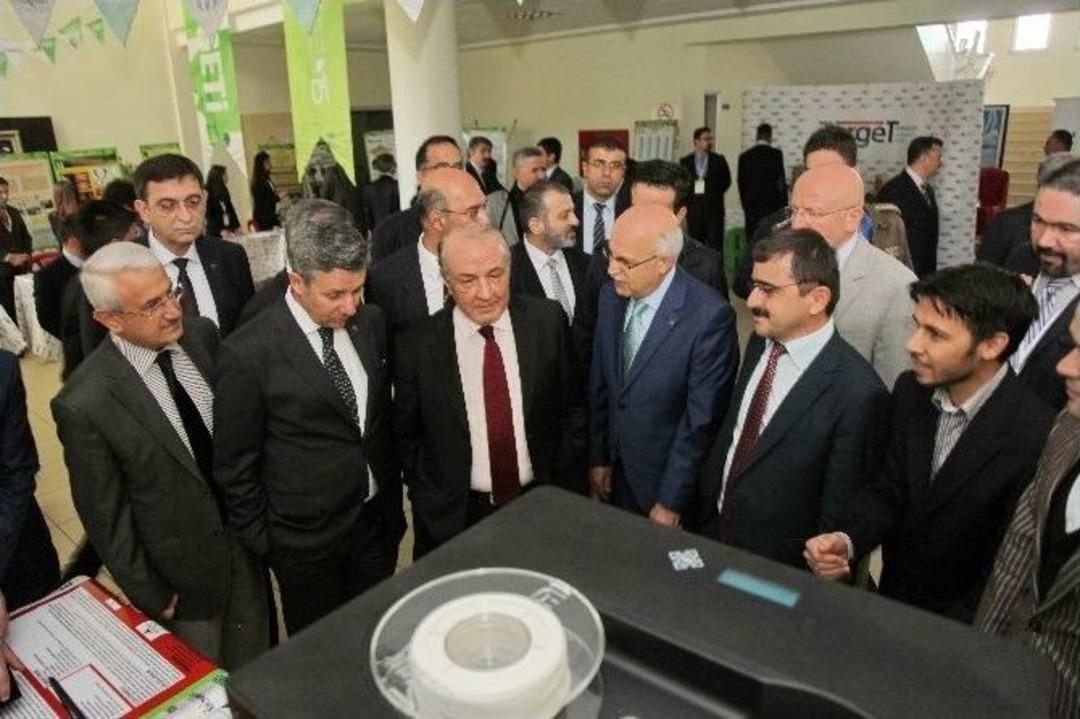 Rekt&ouml;r Coşkun&rsquo;dan Girişimcilere &Ccedil;ağrı