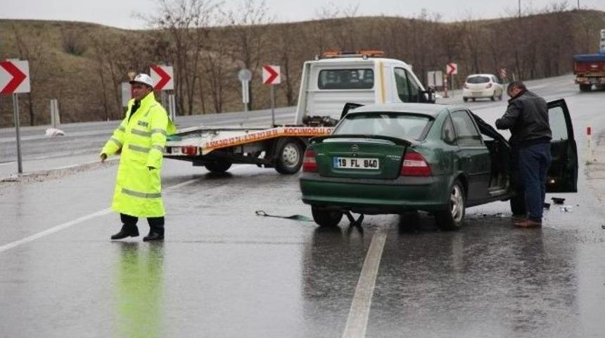 &Ccedil;ankırı&rsquo;da Trafik Kazası: 1 Yaralı
