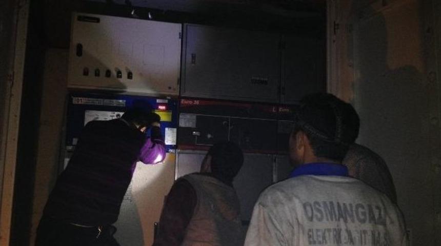 Pazarlar&rsquo;da Elektrik Trafosunda Yangın &Ccedil;ıktı