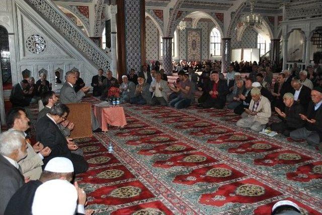 Külliye Cami’nde Çanakkale’de Bin Şehit Bin Hatim Duası Ve Kur’an Ziyafeti