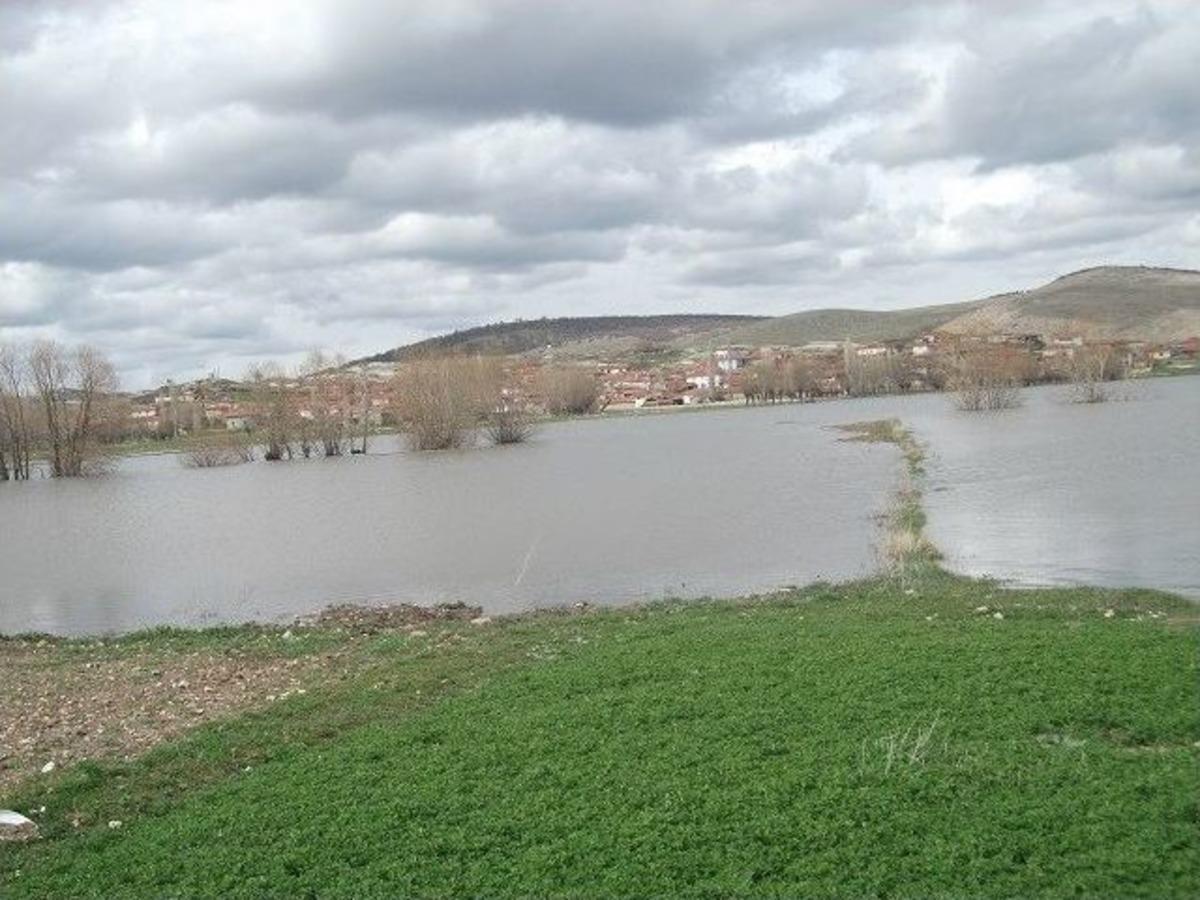 Baraj G&ouml;llerindeki Doluluk &Ccedil;ift&ccedil;ilerin Y&uuml;z&uuml;n&uuml; G&uuml;ld&uuml;recek