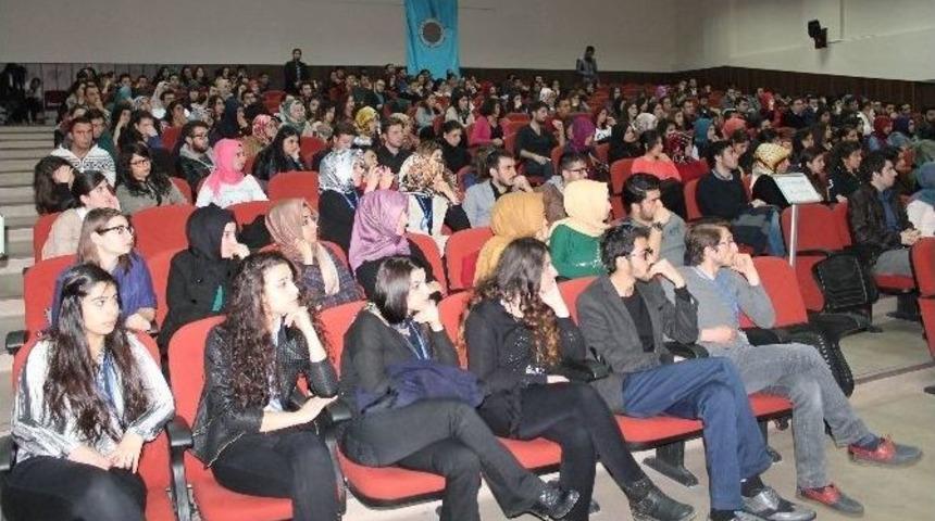 Sel&ccedil;uk&rsquo;ta &ldquo;gelecek Daha Net&rdquo; Etkinliği