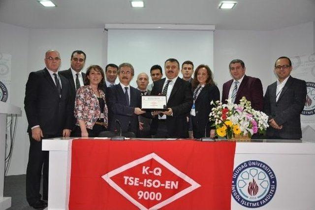İneg&ouml;l İşletme Fak&uuml;ltesi&rsquo;ne Kalite Belgesi 1
