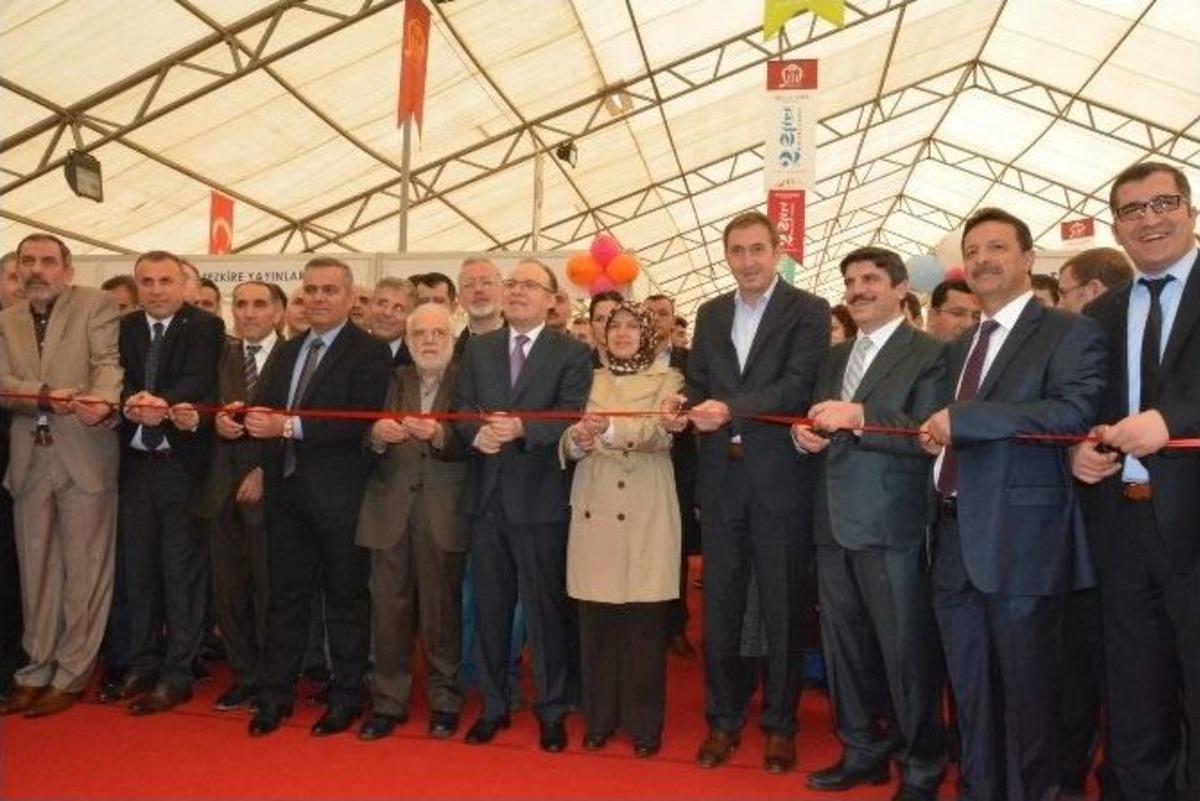 Siirt 2. Kitap Fuarı A&ccedil;ıdı