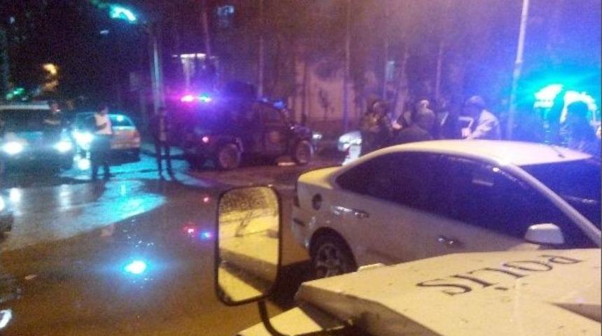 Kazadan Sonra &Ccedil;ıkan Kavgada 4 Kişi Yaralandı