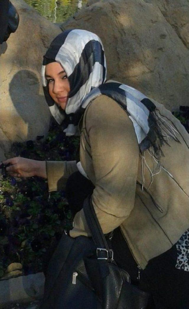 Sahte Komiser Nilg&uuml;n Kameralarca Tespit Edildi, İstanbul&rsquo;Da Yakalandı 2