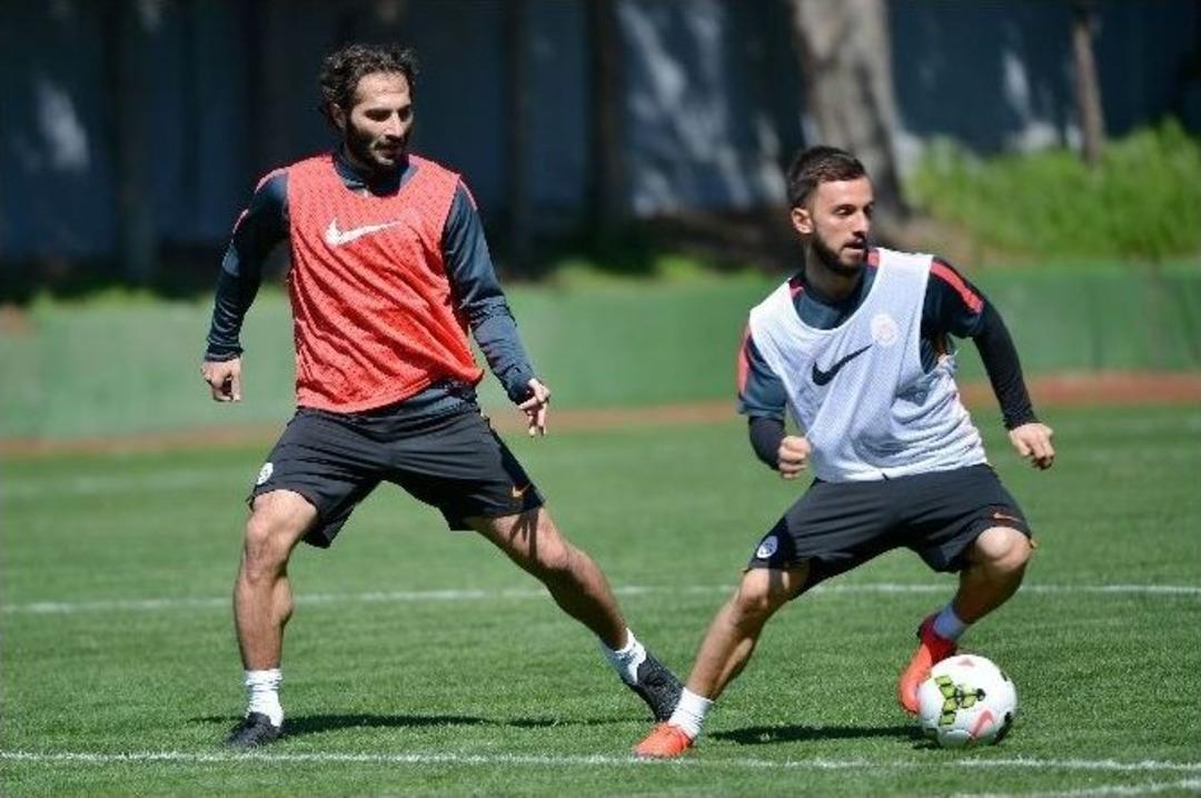 Galatasaray, Karab&uuml;kspor Ma&ccedil;ının Hazırlıklarını S&uuml;rd&uuml;r&uuml;yor