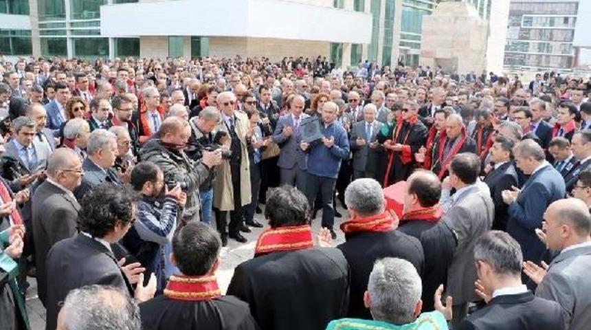 Samsun Adalet Sarayı'nda Şehit Savcı Kiraz I&ccedil;in Kuran Okundu