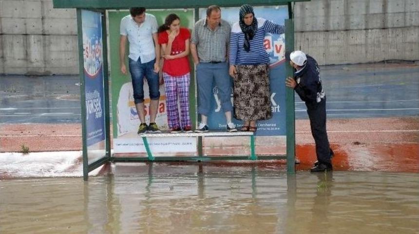 T&uuml;rkiye Gazeteciler Cemiyeti&rsquo;nden İha&rsquo;ya 3 &Ouml;d&uuml;l Birden