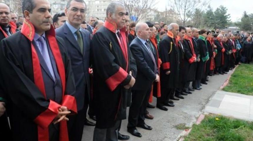 Gaziantep Adliyesi'nde Savcı Kiraz I&ccedil;in T&ouml;ren