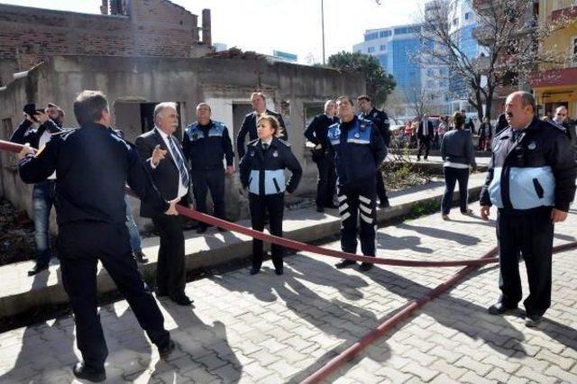 Çanakkale'de Apartman Dairesinde Yangın Paniği