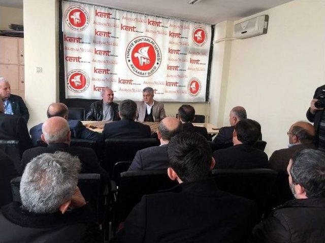Ak Parti Trabzon Milletvekili Aday Adayı Dr. Adnan G&uuml;nnar Ak&ccedil;aabat Muhtarlar Derneğini Ziyaret Etti 1
