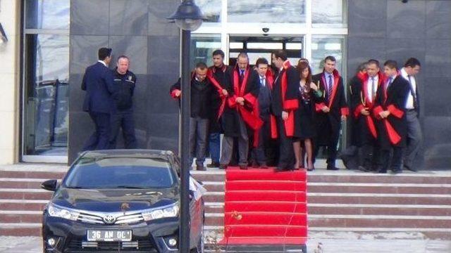 Kars Adliyesi&rsquo;nde Şehit Savcı İ&ccedil;in T&ouml;ren D&uuml;zenlendi 1