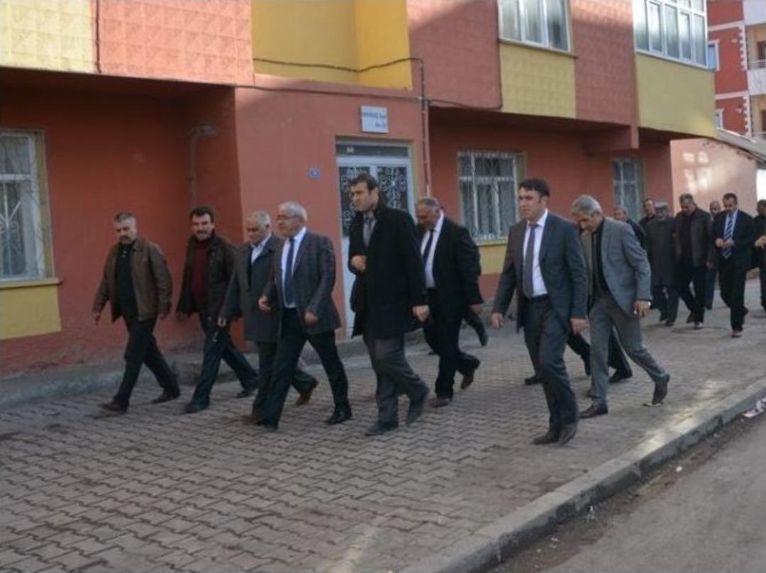 Kars Belediye Başkanı Kara&ccedil;anta Mahallelerde