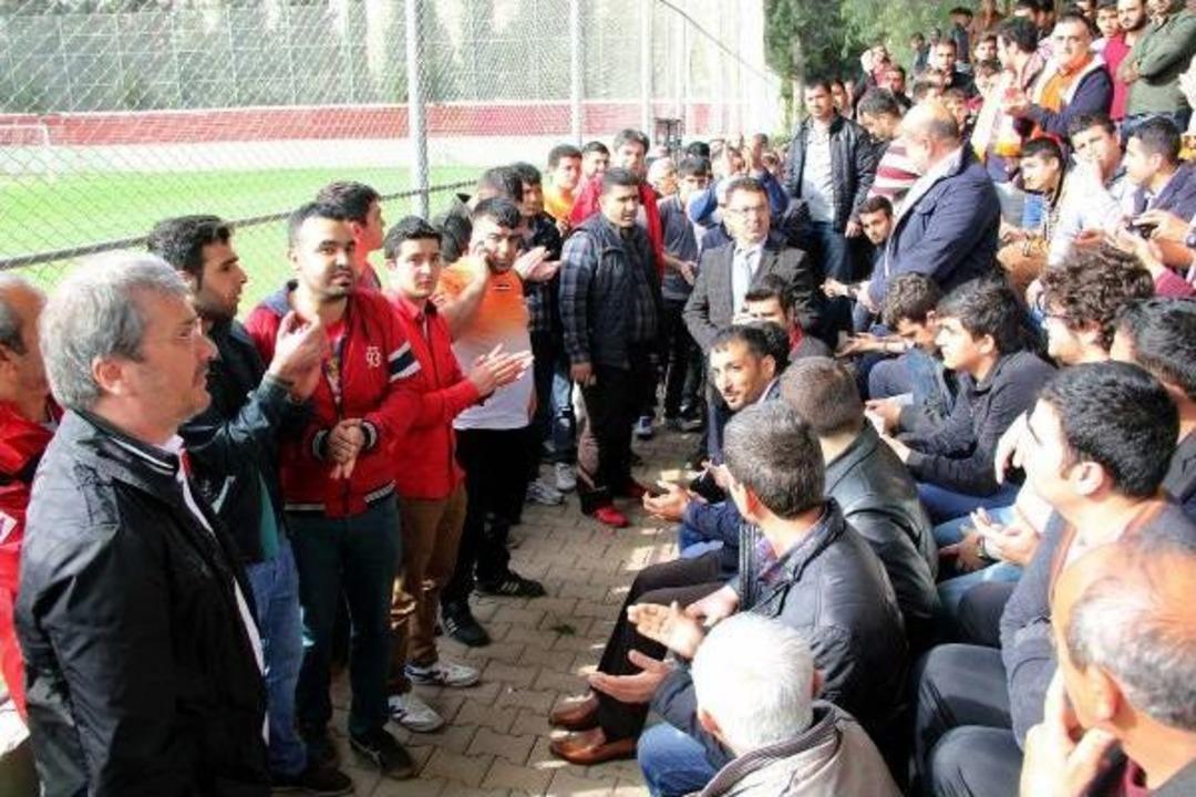 Başkan Bayram Akg&uuml;l: "adanaspor Yalnızlaştırılmak Isteniyor"