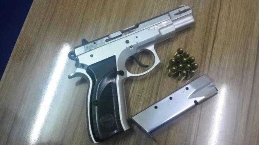 Keşan Emniyeti, Ruhsatsız Silah Taşıyanlara G&ouml;z A&ccedil;tırmıyor