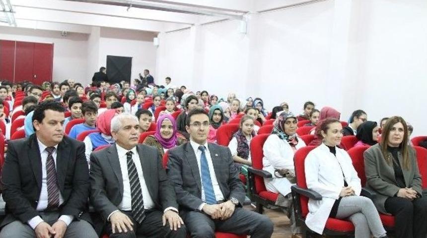 Sevgi Eli &Ouml;ğrencilere Anlatıldı