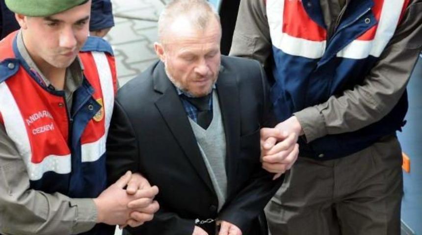 K&ouml;peği Bağlamayan Oğlunu &Ouml;ld&uuml;ren Babaya M&uuml;ebbet