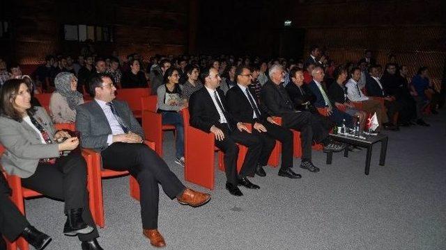 Agü Talks Söyleşisinin Konuğu Prof. Dr. Erhan Erkut Oldu